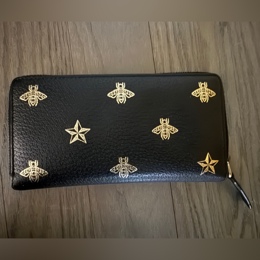 Gucci Black Leather Gold Bee and Star Long Zip Wallet with COA - Picture 2 of 13